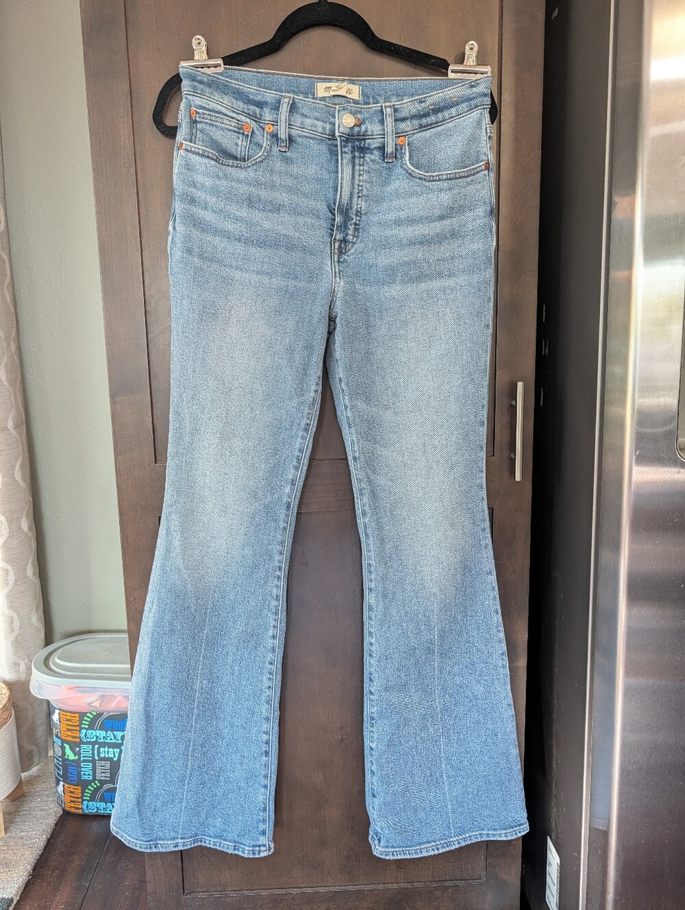 Madewell - The Flea Market Flare Jeans. Amaretto Wash. Size 29